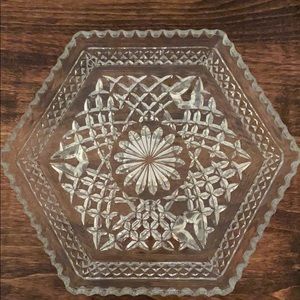 Hexagon Diamond Cut Glass Dish Feet and Starburst
